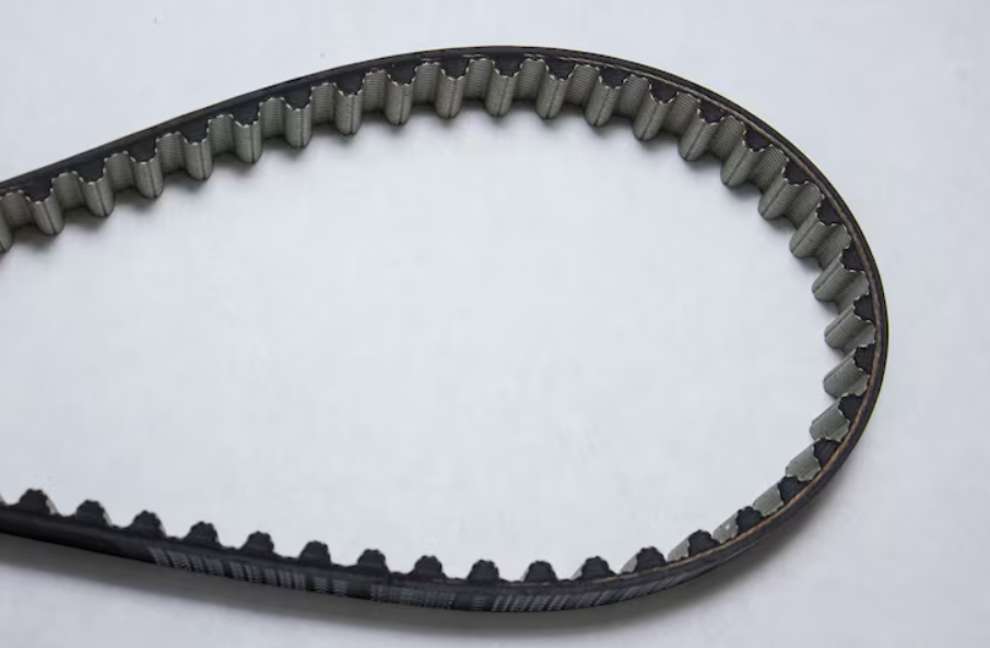Correia de transmissão industrial: como escolher o modelo certo e evitar paradas inesperadas