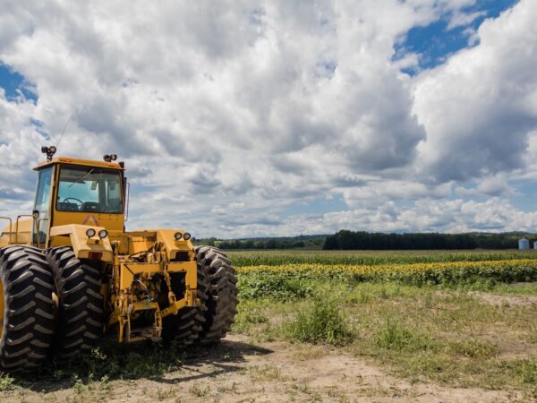 Peças para Trator Caterpillar: Como identificar a peça certa e evitar prejuízos na hora da compra?